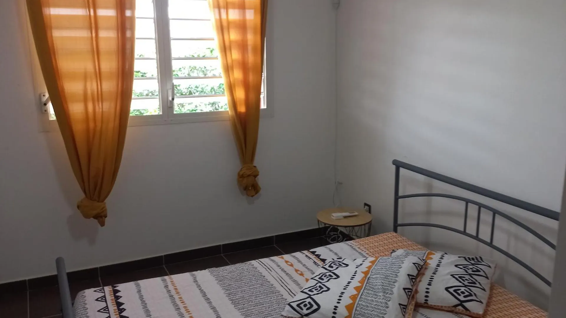 Beau Meuble F3- Vue Mer Le Moule 0*,  Guadeloupe