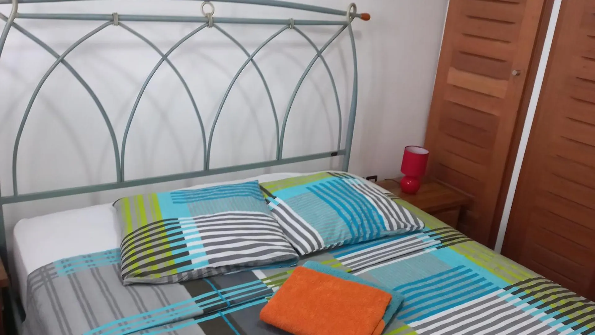 Beau Meuble F3- Vue Mer Le Moule Guadeloupe